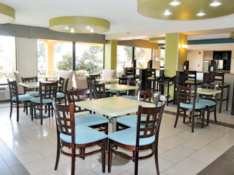 Oakland Airport Arena Hotel מראה חיצוני תמונה